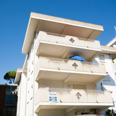 Sirena Apartments Лидо дели Естенси Екстериор снимка