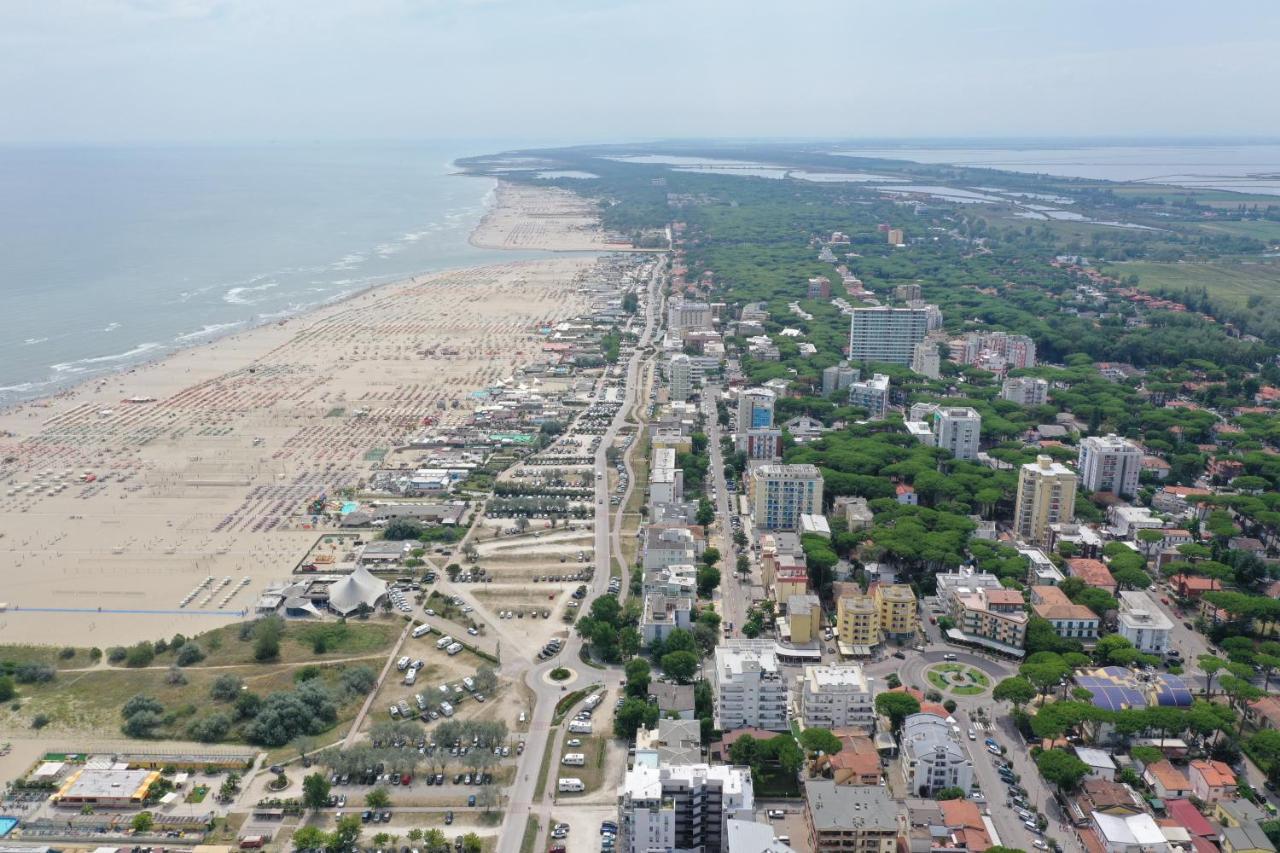 Sirena Apartments Лидо дели Естенси Екстериор снимка