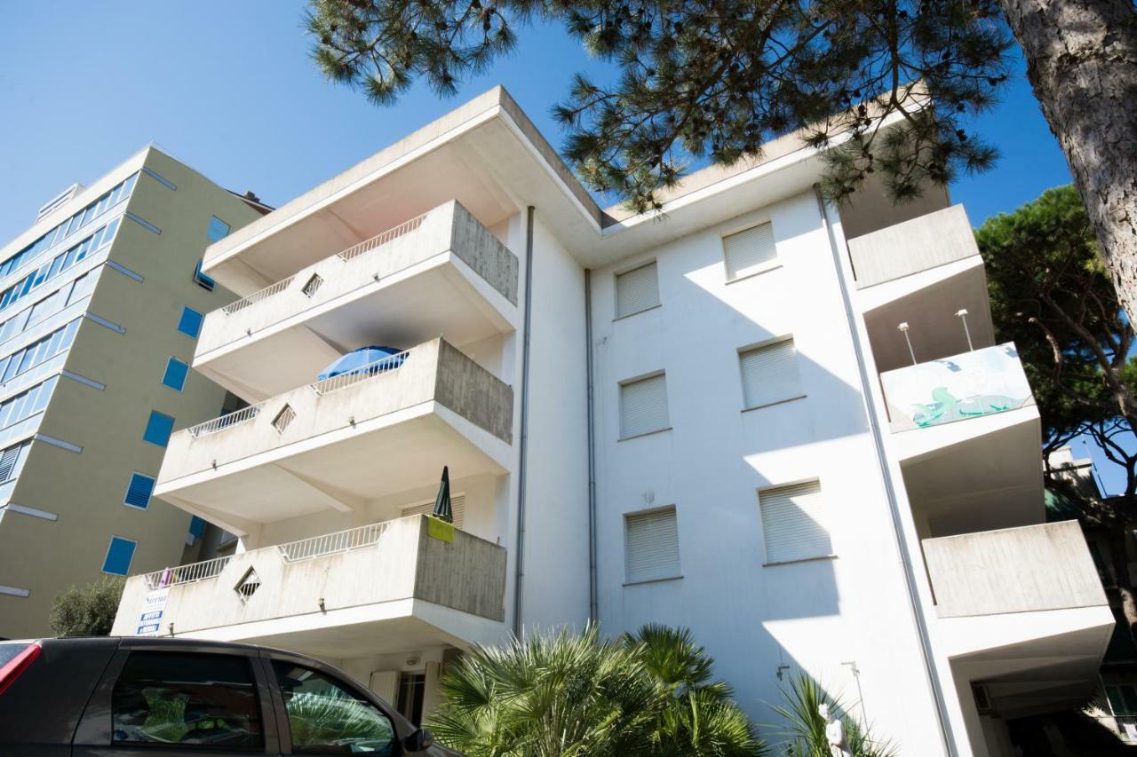 Sirena Apartments Лидо дели Естенси Екстериор снимка