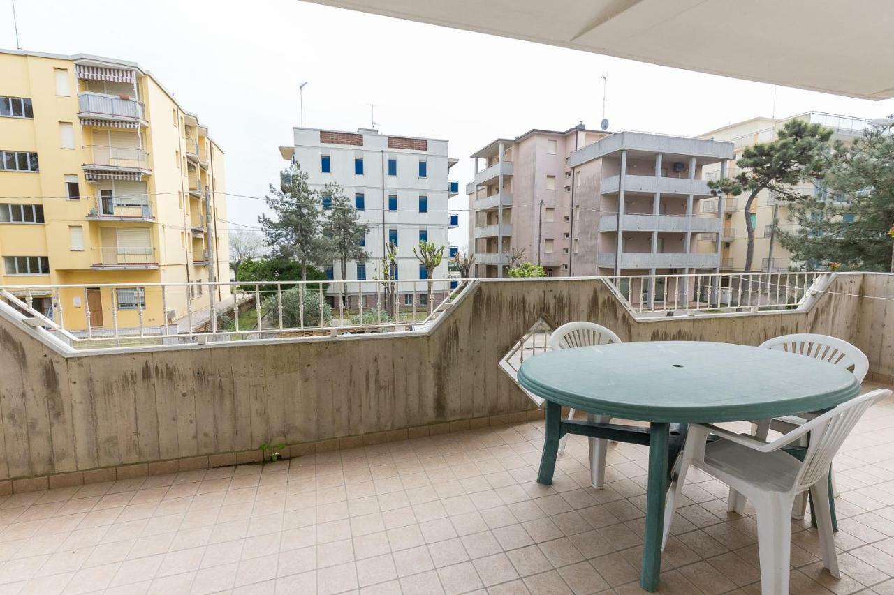 Sirena Apartments Лидо дели Естенси Екстериор снимка